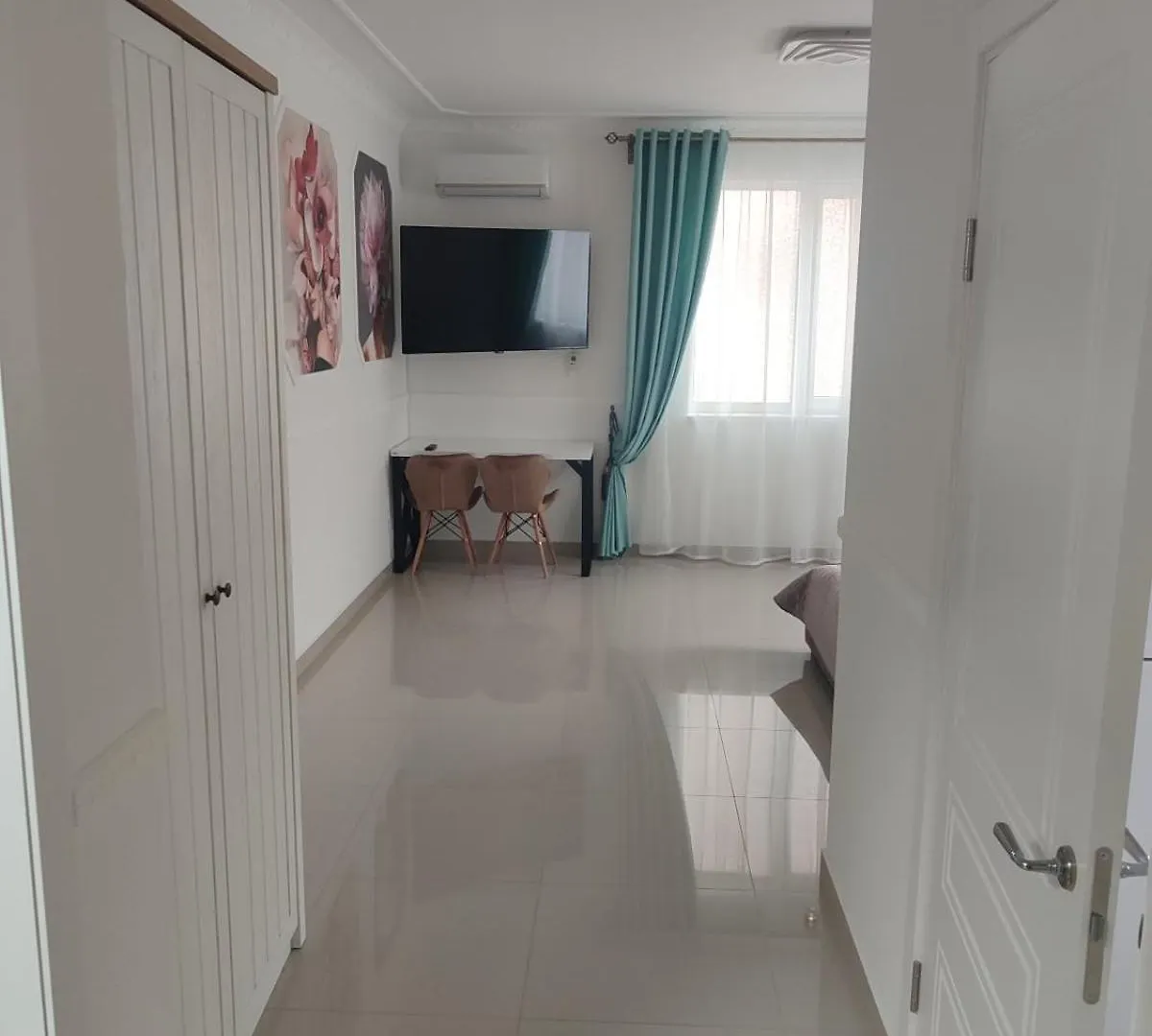 Sun Apartments Осокорки 키예프 0*,