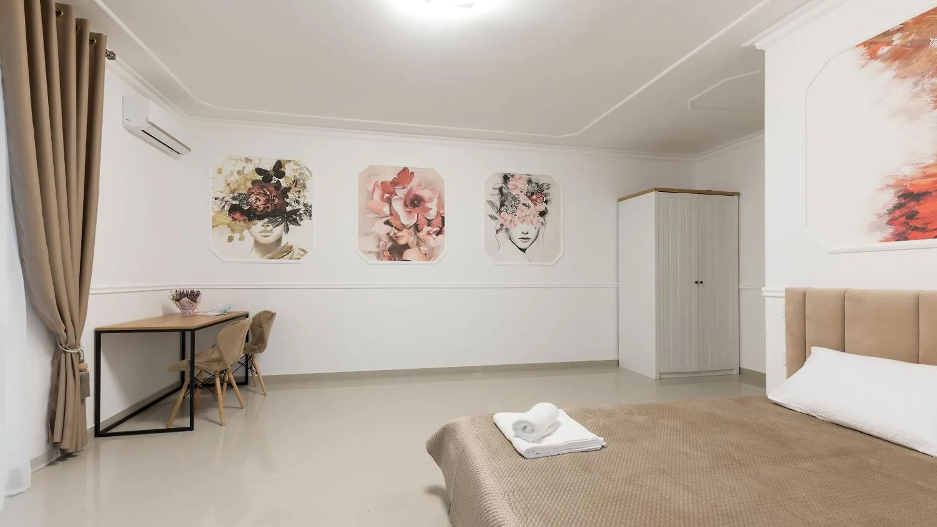 Sun Apartments Осокорки 키예프