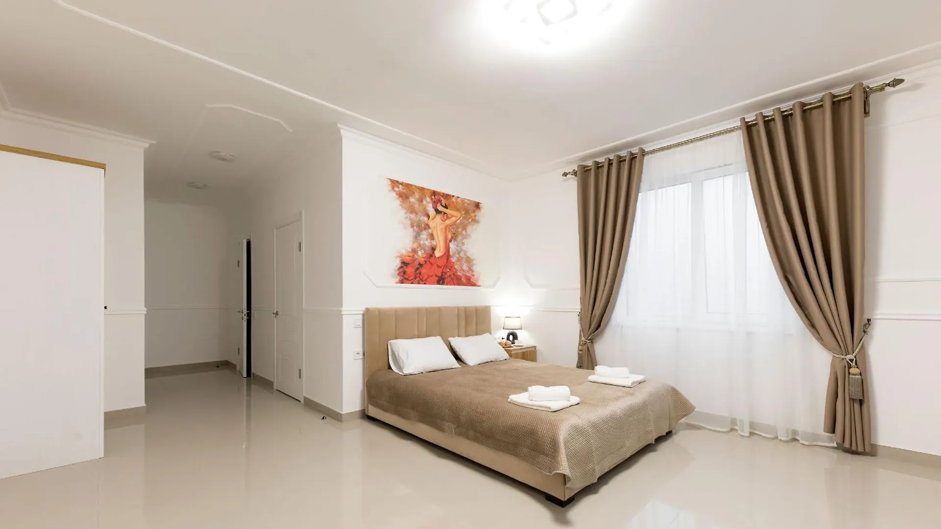 Sun Apartments Осокорки 키예프