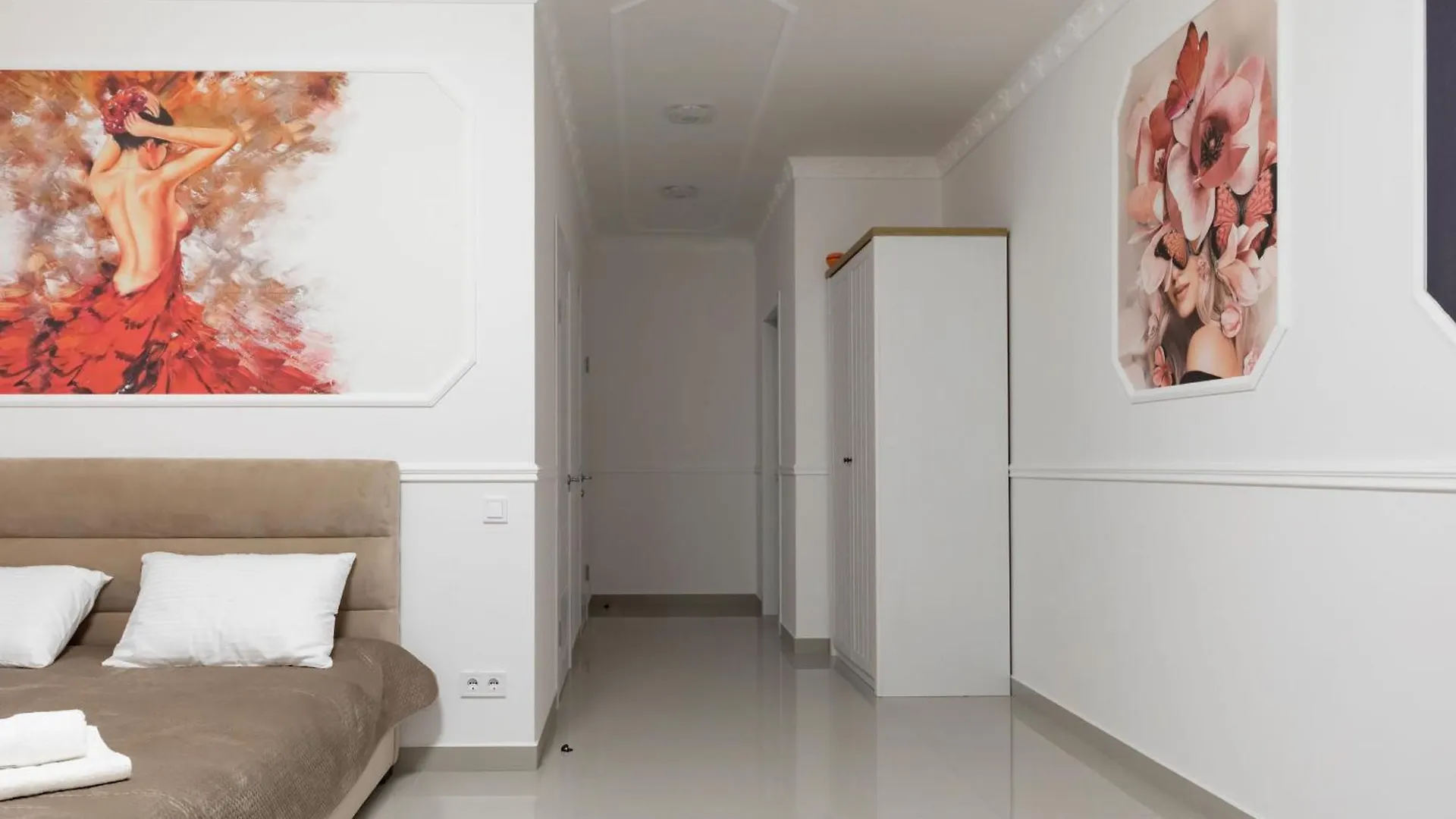 Sun Apartments Осокорки 키예프