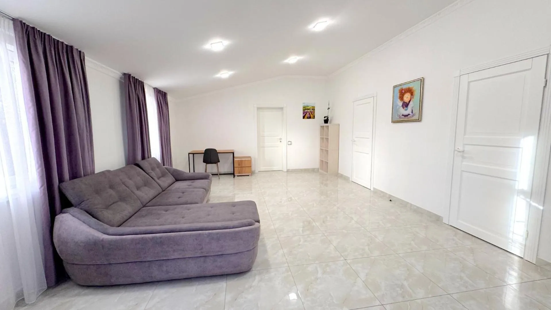 Sun Apartments Осокорки 키예프
