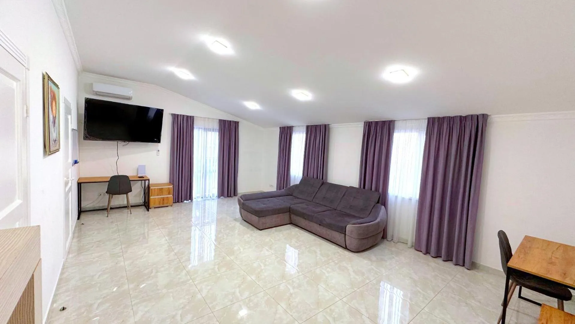Sun Apartments Осокорки 키예프